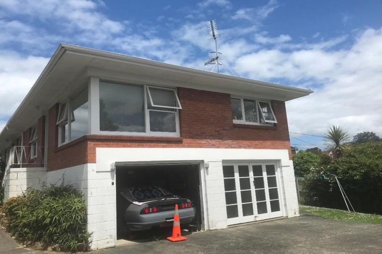 Photo of property in 4/109 Ocean View Road, Hillcrest, Auckland, 0627