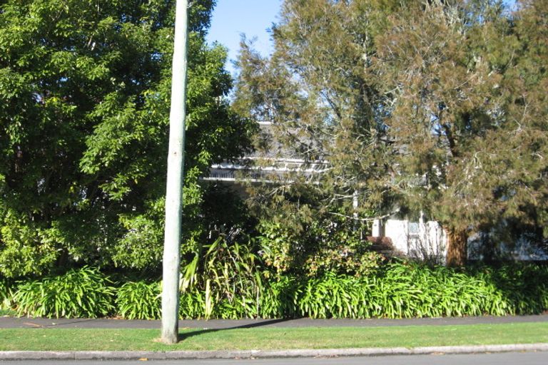 Photo of property in 90 Alfred Street, Fairfield, Hamilton, 3214