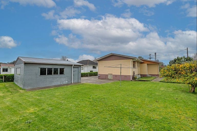 Photo of property in 21c Flower Street, Bulls, 4818