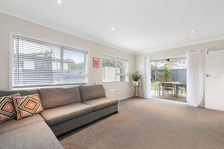 Photo of property in 70 Barrack Road, Mount Wellington, Auckland, 1060