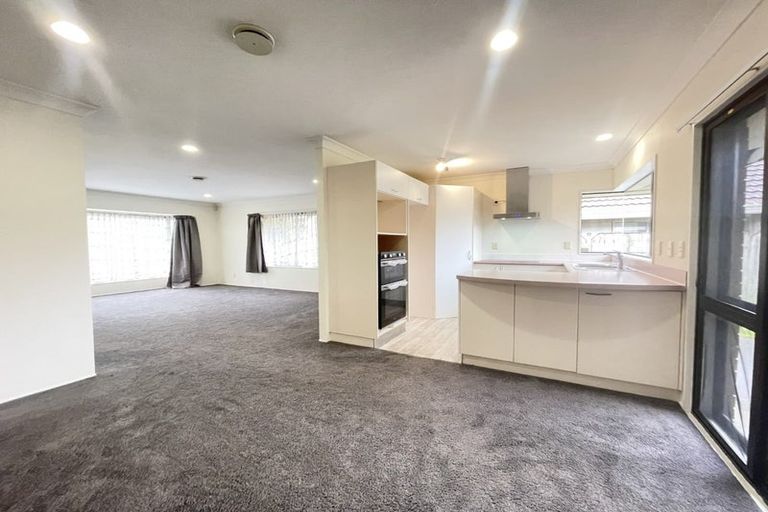Photo of property in 1/61 Clydesdale Avenue, Somerville, Auckland, 2014