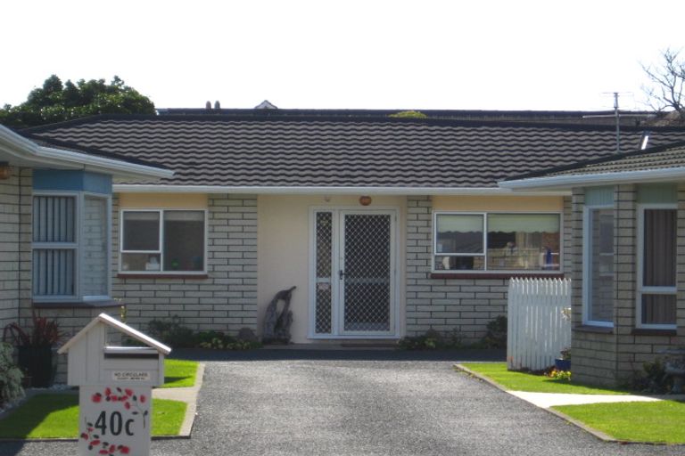 Photo of property in 40a Wallace Place, Westown, New Plymouth, 4310