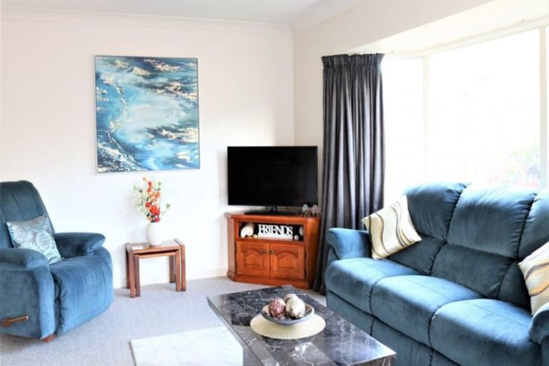 Photo of property in 20b Reeve Street, Levin, 5510