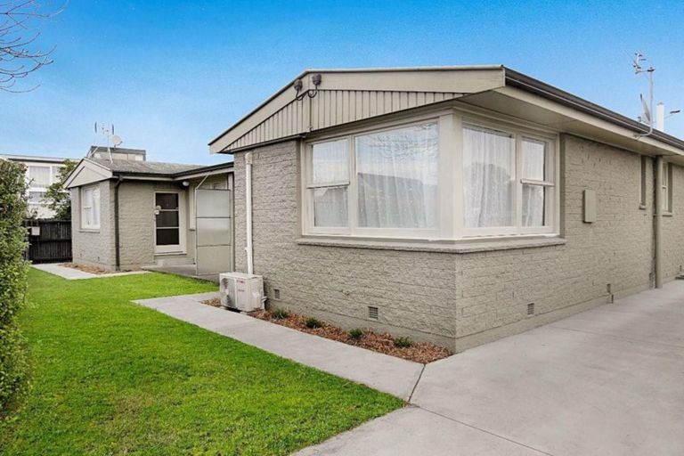 Photo of property in 1041 Colombo Street, St Albans, Christchurch, 8014