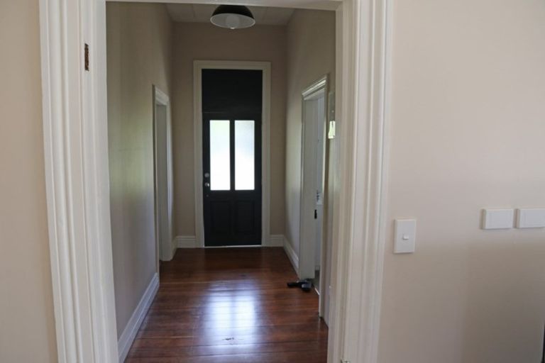 Photo of property in 38 Gladstone Street, Woodville, 4920