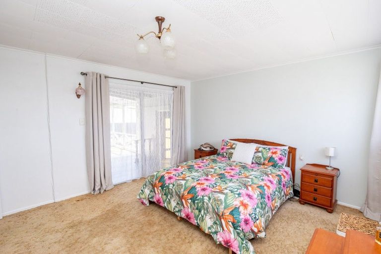 Photo of property in 108 Pipiroa Road, Ngatea, 3503