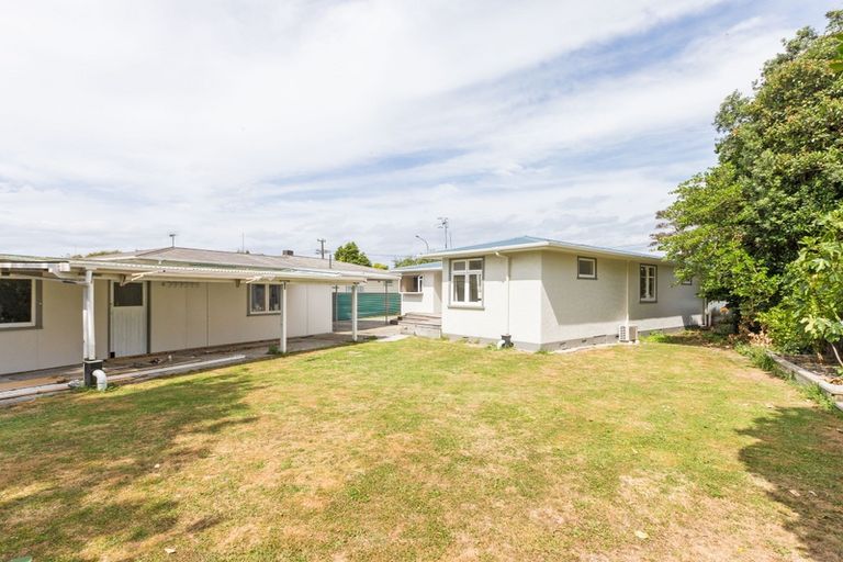 Photo of property in 3 Benmore Avenue, Cloverlea, Palmerston North, 4412