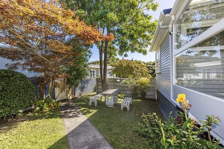 Photo of property in 5 Champion Street, Ranui, Porirua, 5024