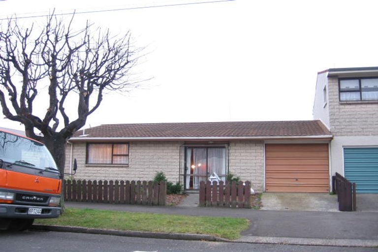 Photo of property in 6 Law Street, South Dunedin, Dunedin, 9012