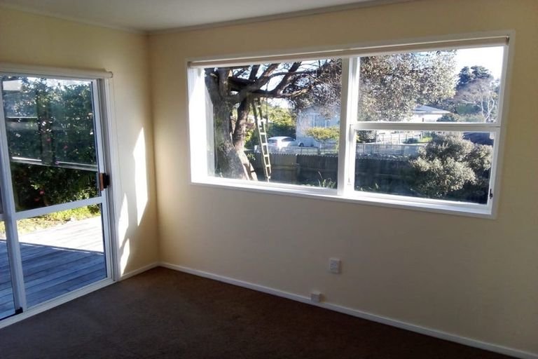Photo of property in 12 Mountainview Terrace, Otaki Beach, Otaki, 5512