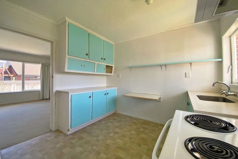 Photo of property in 2/24 Inverness Road, Browns Bay, Auckland, 0630