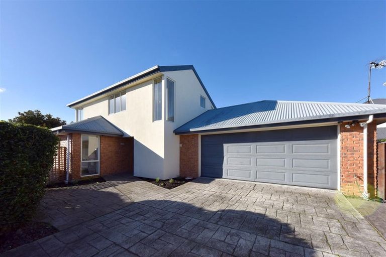 Photo of property in 4 Rosefield Lane, Northcote, Christchurch, 8052