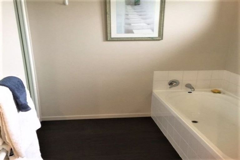 Photo of property in 2 Heathridge Place, Lincoln, 7608