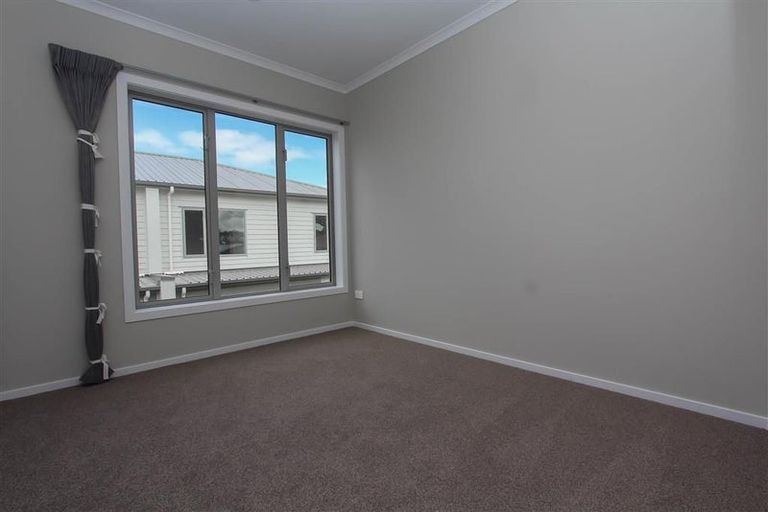 Photo of property in 27a Southsea Crescent, Silverdale, Hamilton, 3216