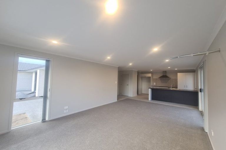 Photo of property in 63 Hills View Drive, Papamoa, 3118