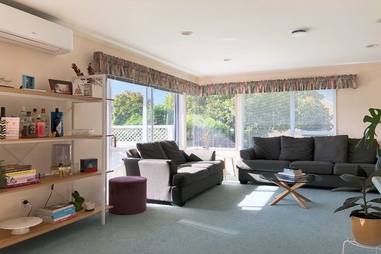 Photo of property in 20 Harvest Drive, Henderson, Auckland, 0612