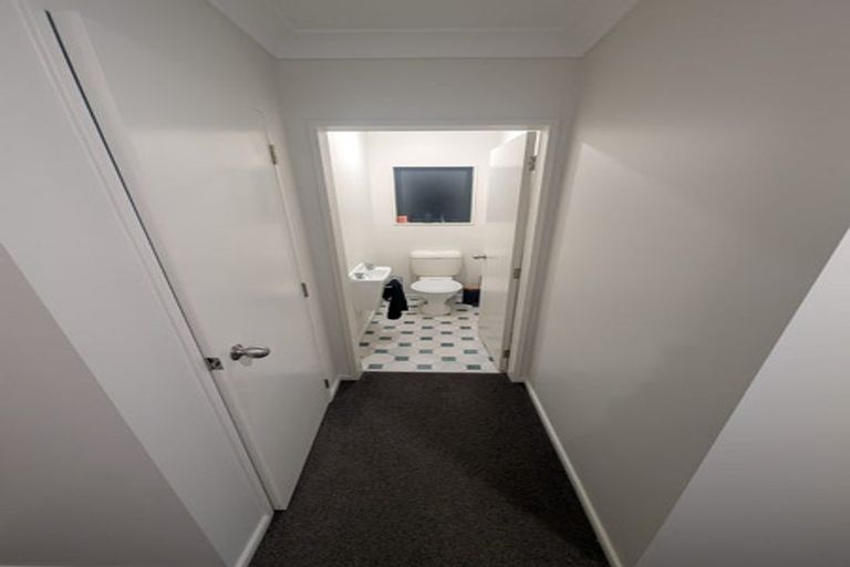 Photo of property in 68 Leighton Avenue, Waiwhetu, Lower Hutt, 5010