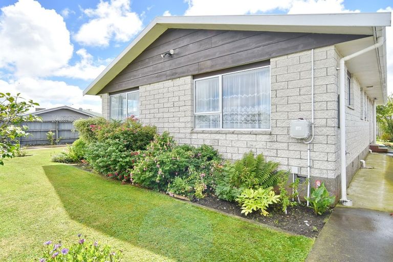 Photo of property in 60 Clydesdale Street, Woolston, Christchurch, 8062