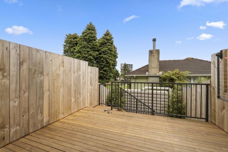 Photo of property in 6/2 Brandon Road, Glen Eden, Auckland, 0602