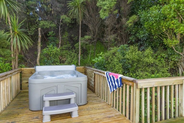Photo of property in 37 Olsen Avenue, Mangawhai Heads, Mangawhai, 0505