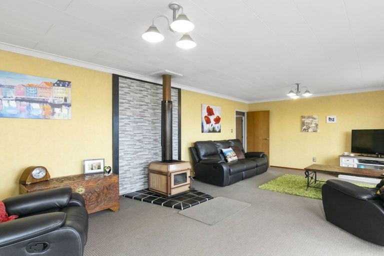 Photo of property in 2 Leith Street, Kinmont Park, Mosgiel, 9024