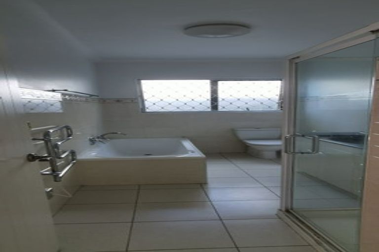 Photo of property in 11 Monarch Avenue, Hillcrest, Auckland, 0627