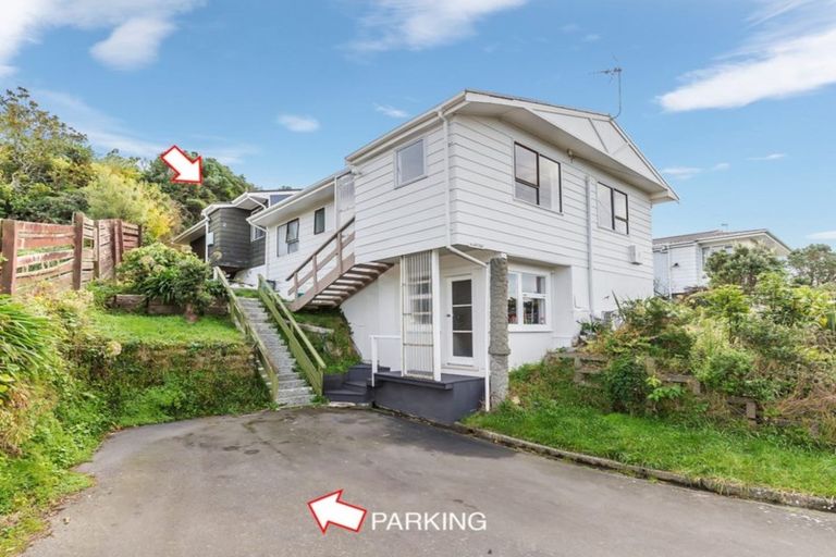 Photo of property in 2/10 Tuapapa Street, Johnsonville, Wellington, 6037