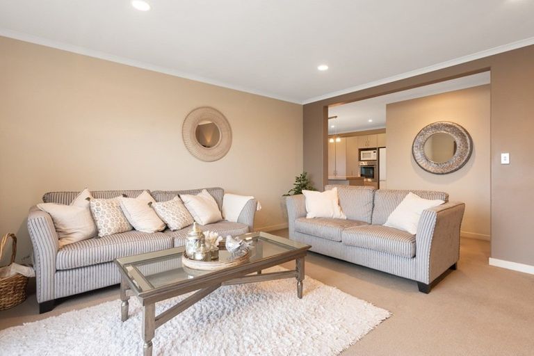 Photo of property in 5 Riddington Rise, Ohauiti, Tauranga, 3112