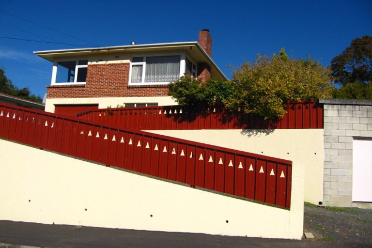 Photo of property in 4 Colquhoun Street, Glenross, Dunedin, 9011