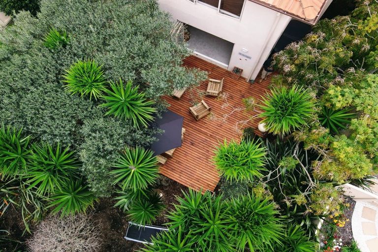 Photo of property in 17 West Hoe Heights, Orewa, 0931