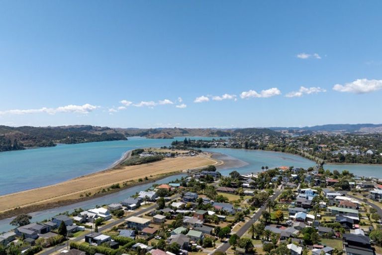 Photo of property in 33a Uenuku Avenue, Raglan, 3225