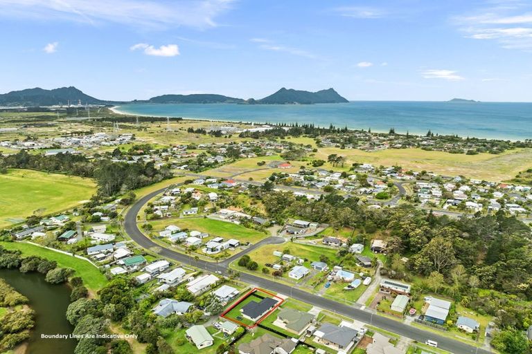 Photo of property in 42 Tamure Place, Ruakaka, 0116