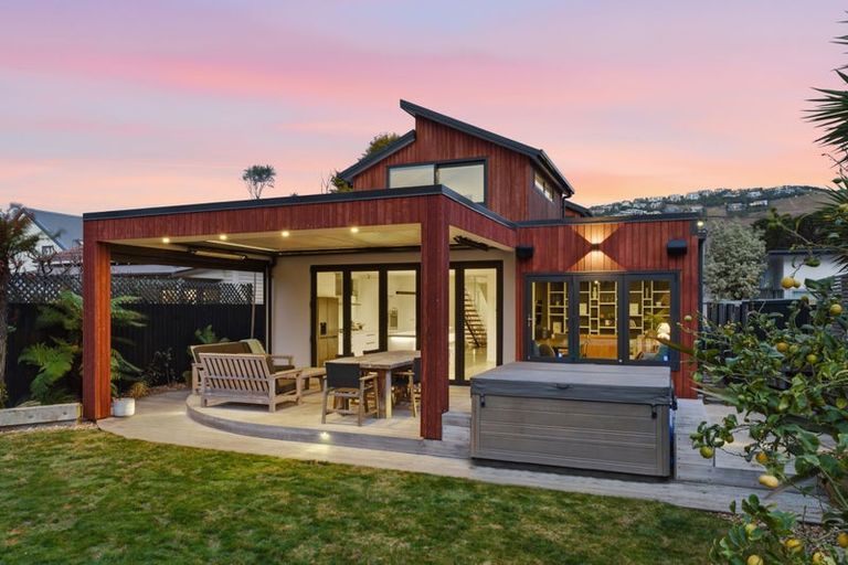 Photo of property in 14 Hardwicke Street, Sumner, Christchurch, 8081