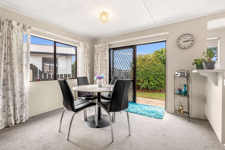 Photo of property in 8a Inverell Place, Mount Maunganui, 3116