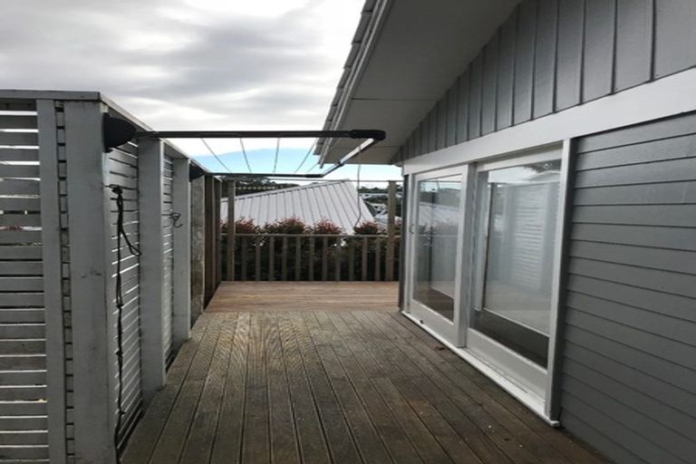 Photo of property in 2/563 East Coast Road, Browns Bay, Auckland, 0630