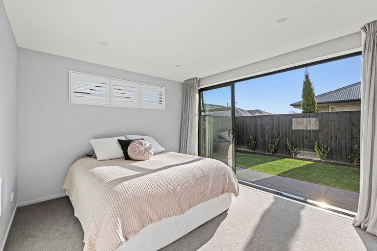 Photo of property in 15 Luxembourg Crescent, Halswell, Christchurch, 8025