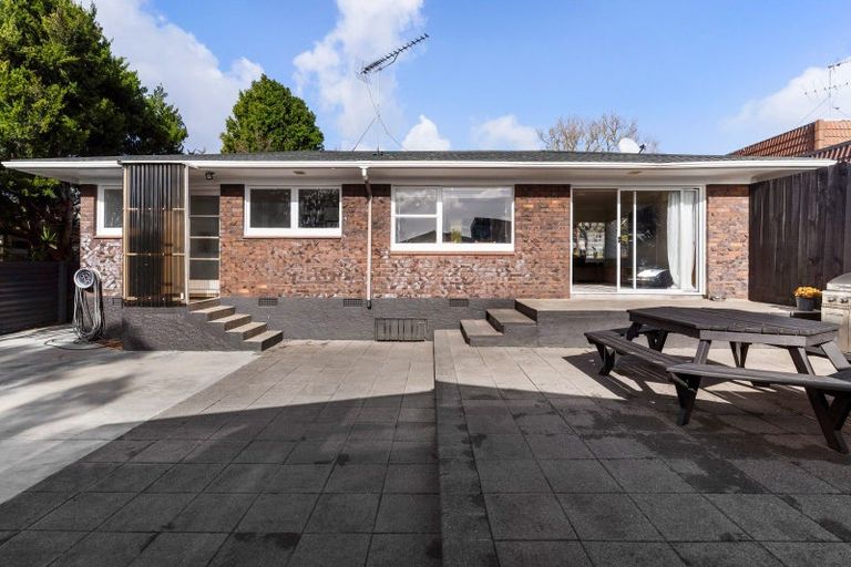 Photo of property in 16 Ashdown Place, Pahurehure, Papakura, 2113