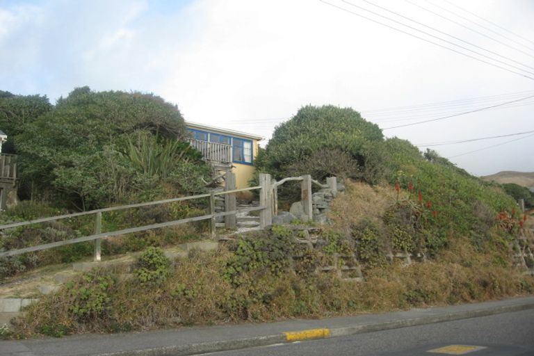 Photo of property in 40 The Parade, Paekakariki, 5034