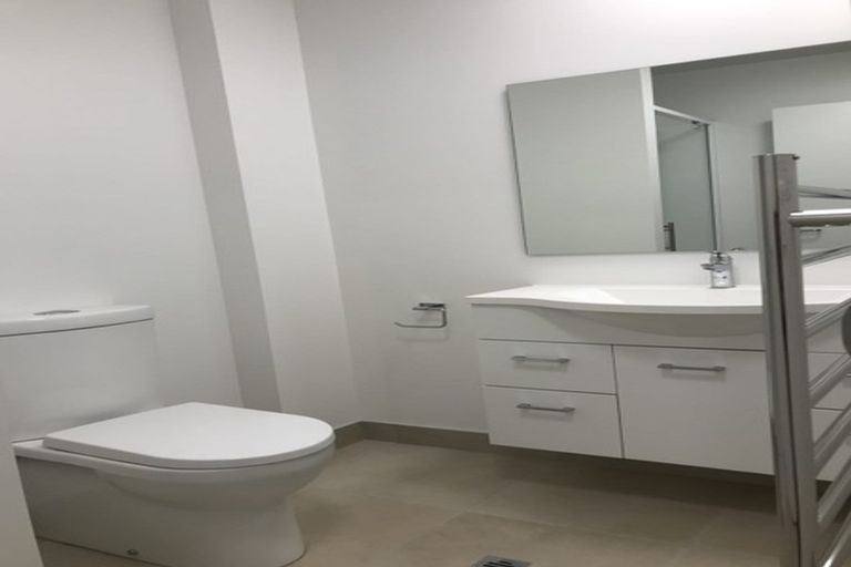 Photo of property in 2/69 Suva Street, Upper Riccarton, Christchurch, 8041