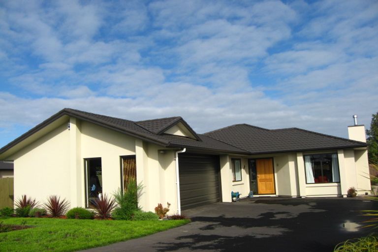 Photo of property in 20 Kura Place, Mosgiel, 9024