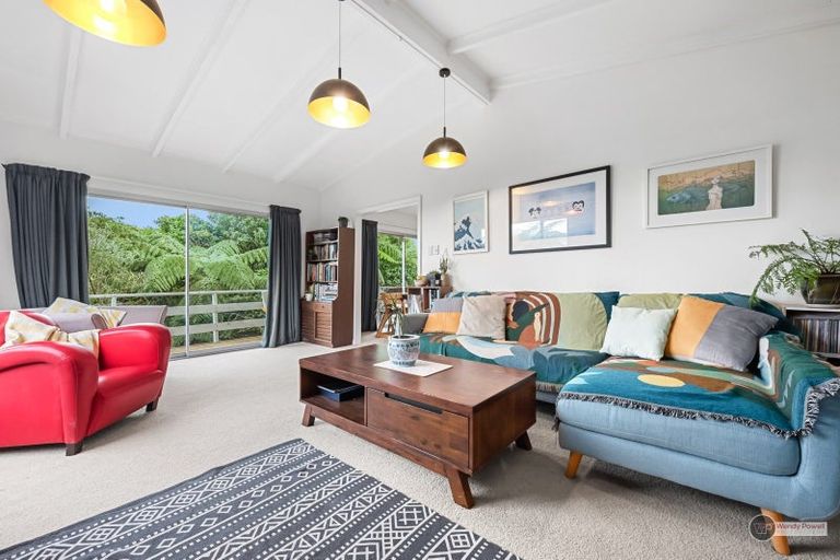 Photo of property in 3d Maungaraki Road, Korokoro, Lower Hutt, 5012