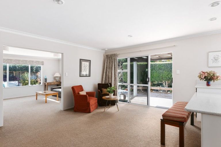 Photo of property in 125 Welcome Bay Road, Welcome Bay, Tauranga, 3112