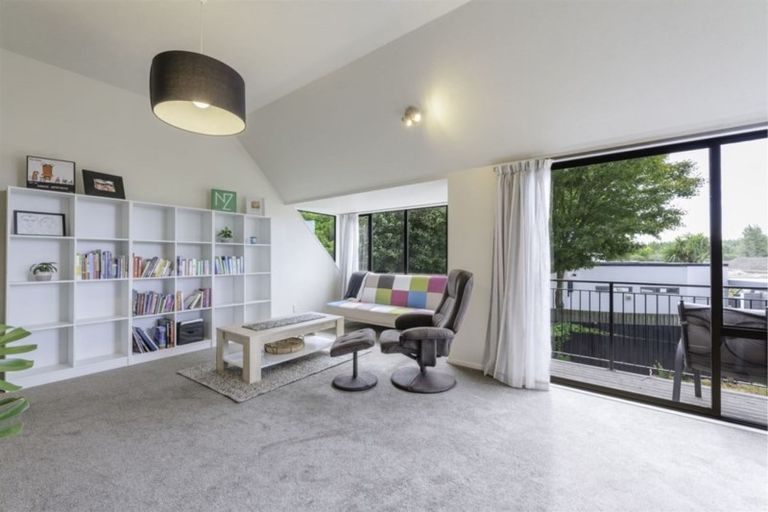 Photo of property in 105 Gardiners Road, Harewood, Christchurch, 8051