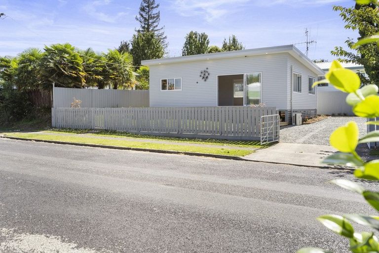 Photo of property in 11 Little Street, Tirau, 3410