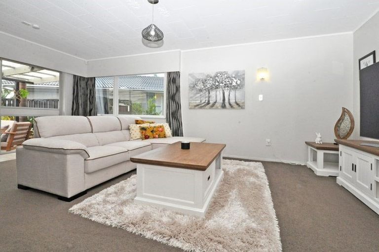 Photo of property in 13 Barnhill Crescent, Pahurehure, Papakura, 2113
