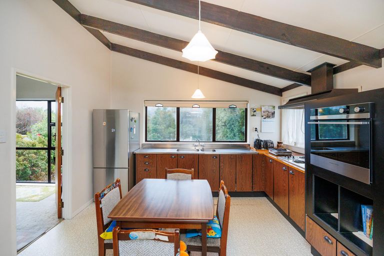 Photo of property in 11 Moyne Avenue, Milson, Palmerston North, 4414
