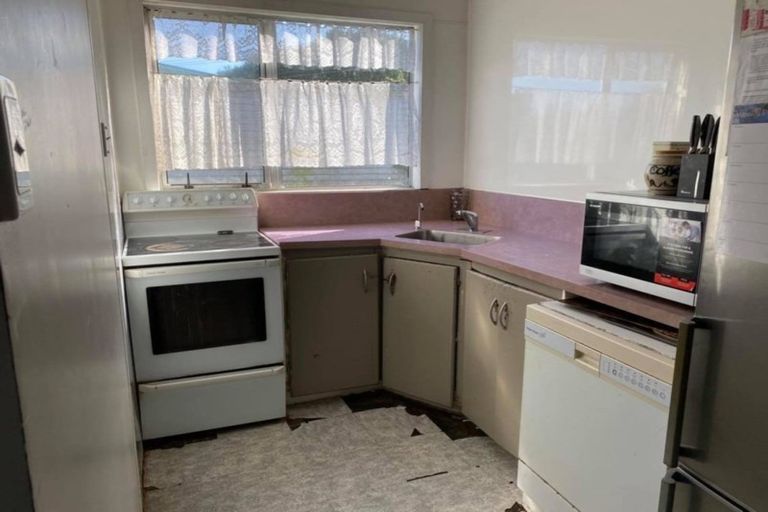 Photo of property in 49 Collingwood Street, Eltham, 4322