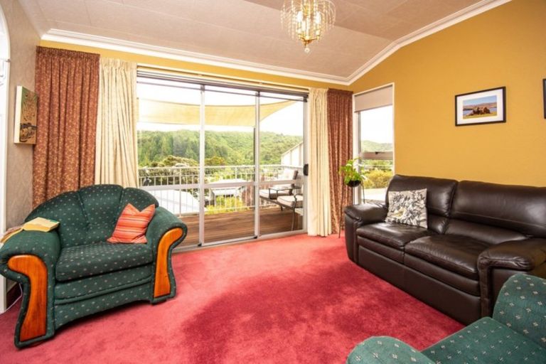 Photo of property in 1 Seymour Street, Picton, 7220