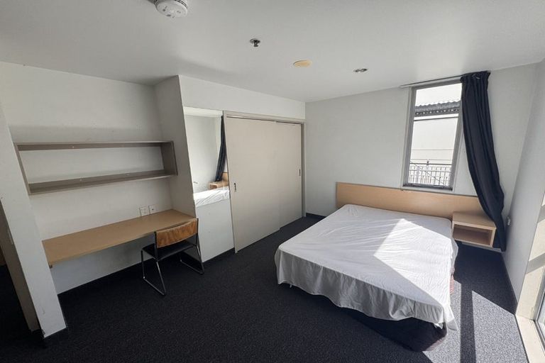 Photo of property in Hanson House, 10/27 Hanson Street, Mount Cook, Wellington, 6021