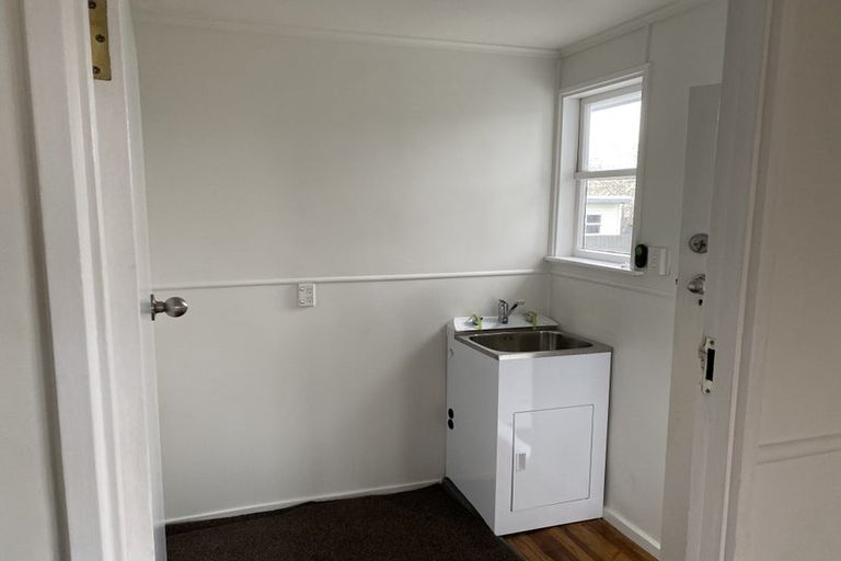 Photo of property in 6 Forth Terrace, Roslyn, Palmerston North, 4414